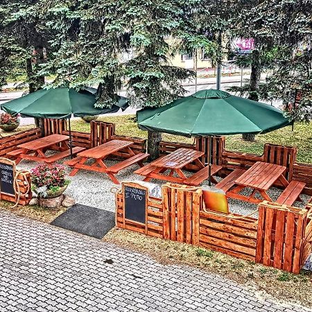 "Aleksandrowka" Restauracja I Noclegi Horyniec Εξωτερικό φωτογραφία
