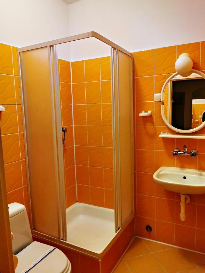 "Aleksandrowka" Restauracja I Noclegi Horyniec Εξωτερικό φωτογραφία